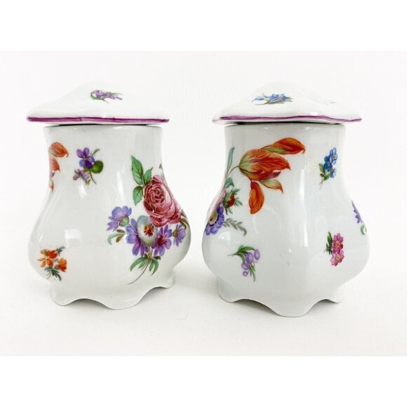 T. LIMOGE Italy Peint A La Main Dresser Vases With Lids 4” Tall Containers 2pc - Picture 3 of 12